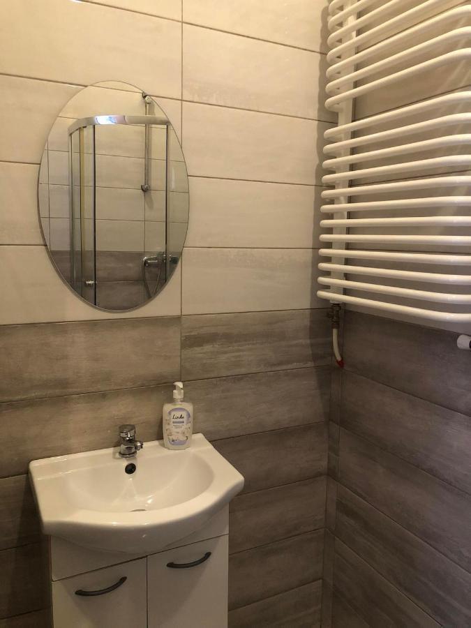 Apartament Nad Jeziorem Ryn Ryn  Esterno foto